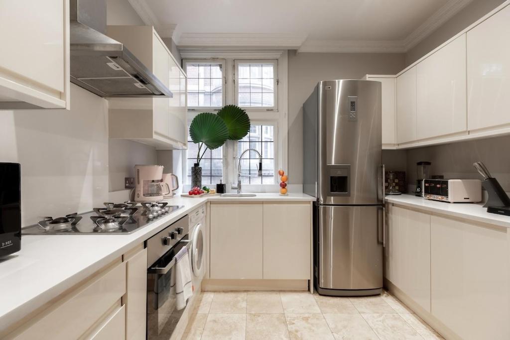 Revamped & Luxxe For Covent Garden Lovers! Adorable City Home For Families & Friends London Bagian luar foto